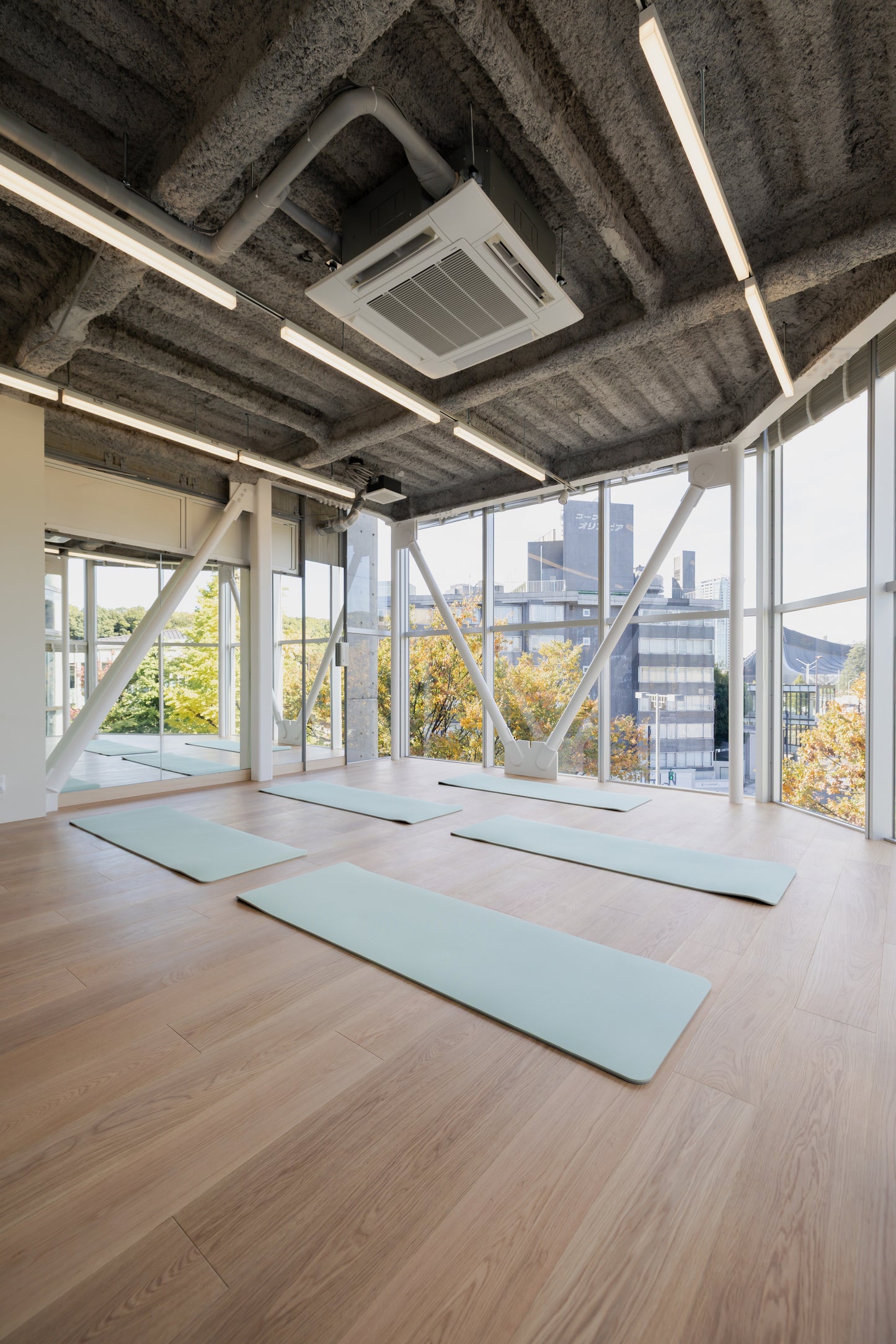 
                  
                    YOGA 【2026/4/9 Wed. 8:30-9:10 40min.】
                  
                